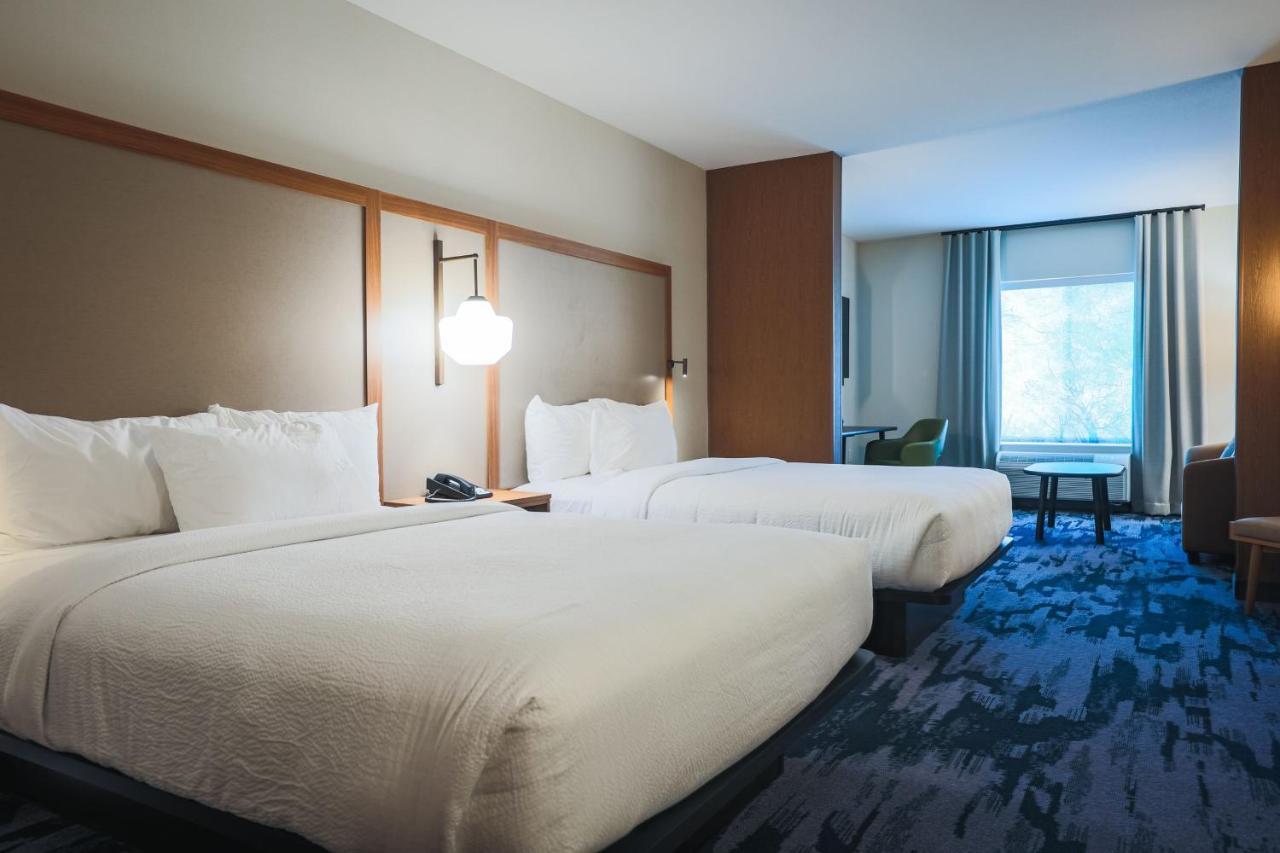 Fairfield Inn & Suites Маркет Екстер'єр фото