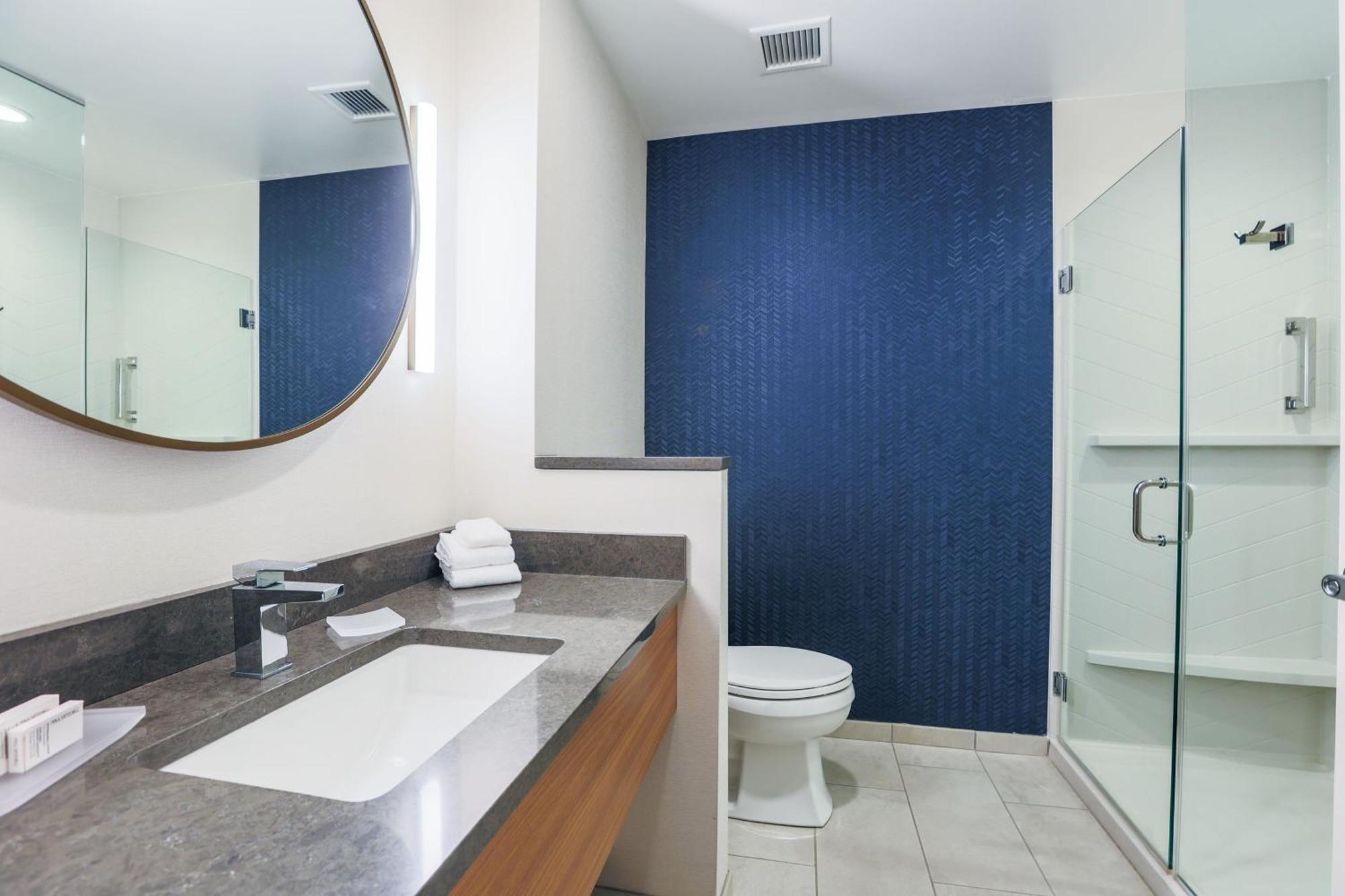 Fairfield Inn & Suites Маркет Екстер'єр фото