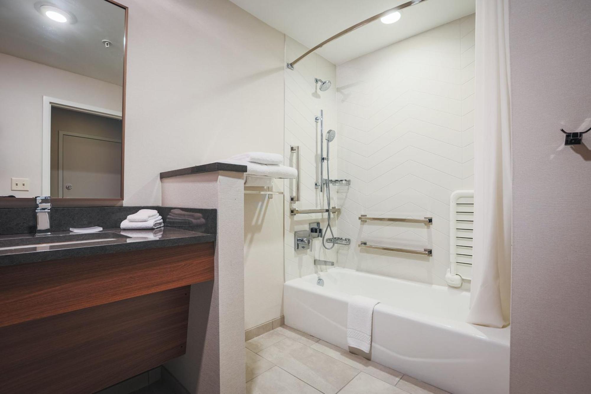 Fairfield Inn & Suites Маркет Екстер'єр фото