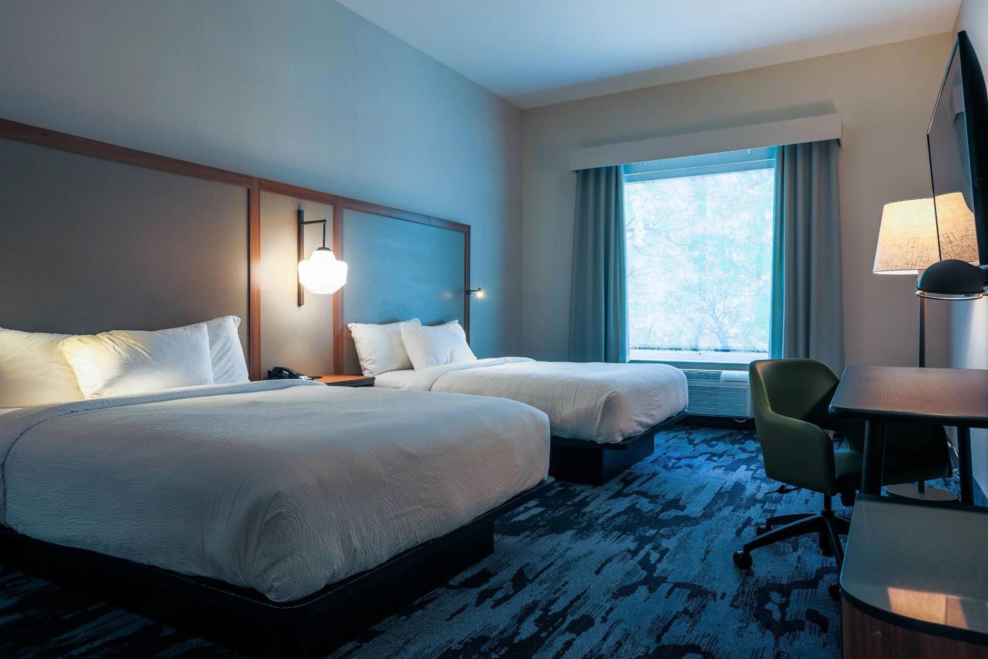 Fairfield Inn & Suites Маркет Екстер'єр фото