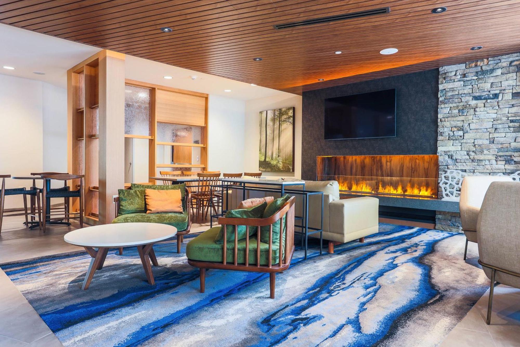 Fairfield Inn & Suites Маркет Екстер'єр фото