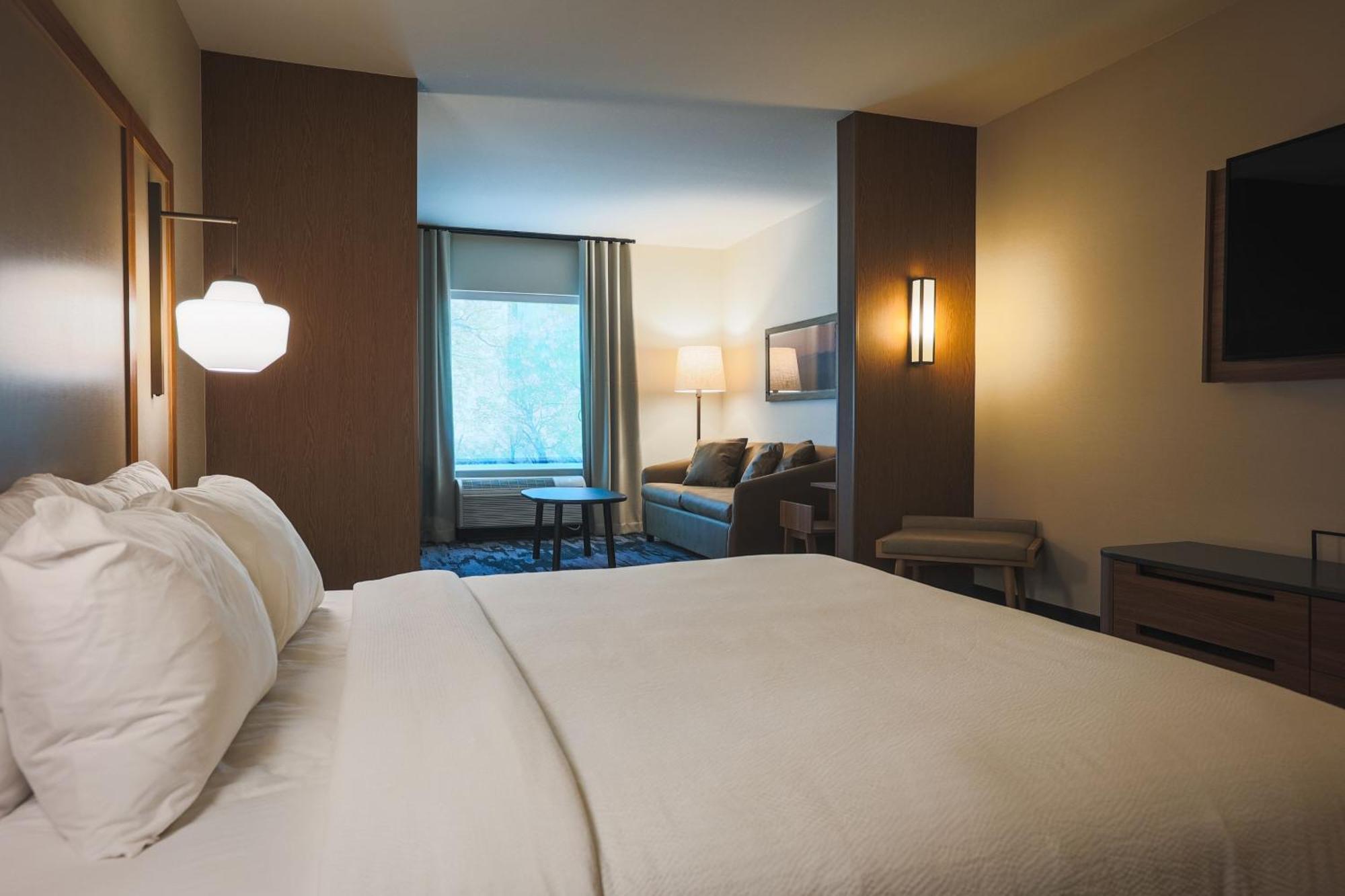 Fairfield Inn & Suites Маркет Екстер'єр фото